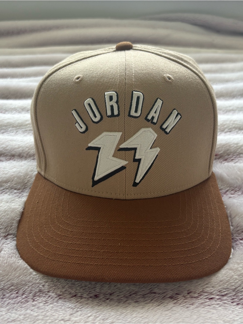 Jordan Beige Crown Brown Brim Snapback Hat